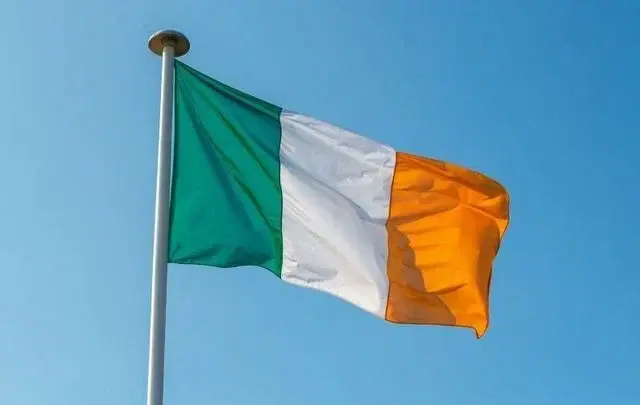 Ireland Flag HYD68n