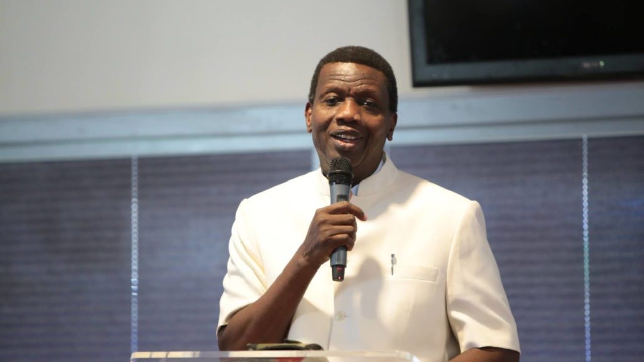 Pastor Adeboye ZRmr5u
