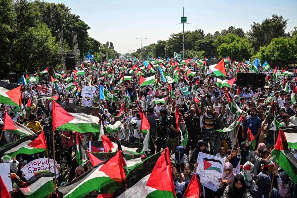 AFP 20251009 787J8KE V1 MidRes PakistanIsraelPalestiniansConflictProtest 1024x683 EUxvXW