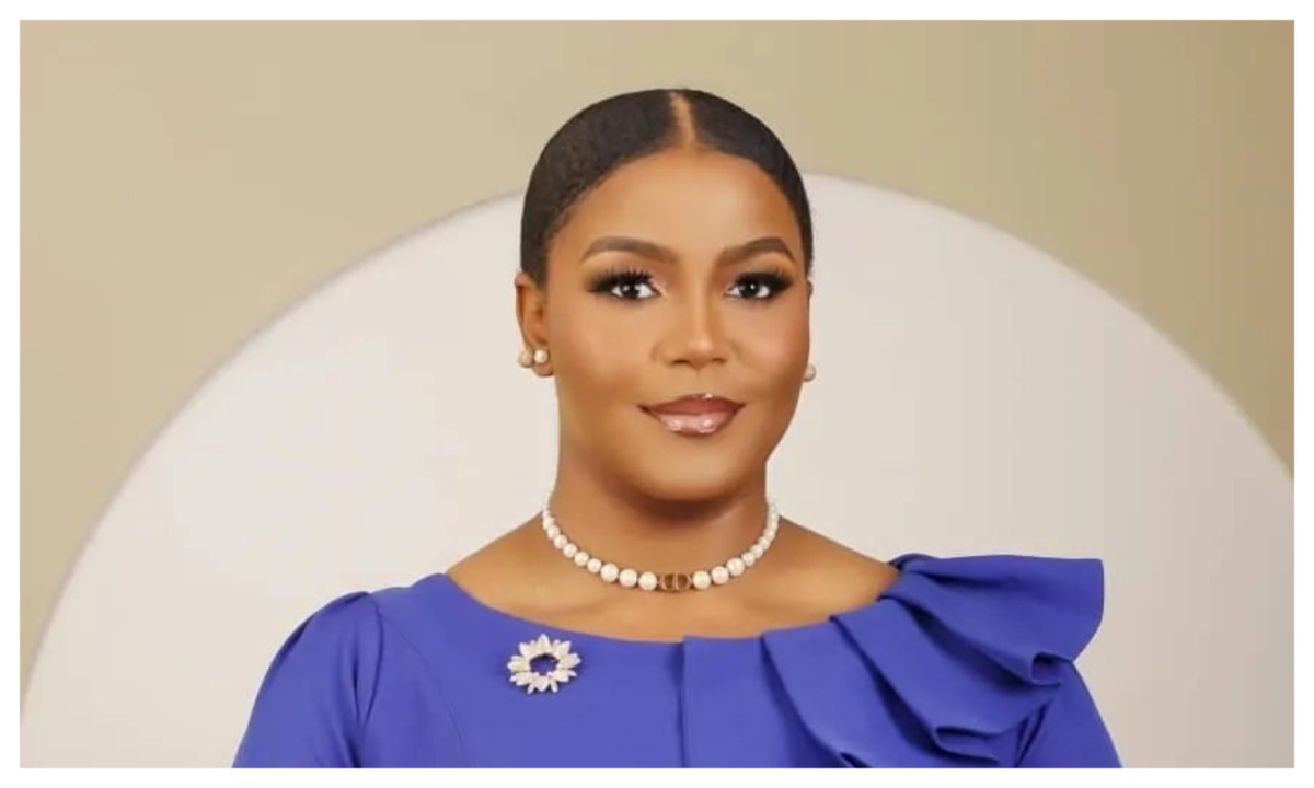 Arabinrin Aderonke Atoyebi XaBPtV