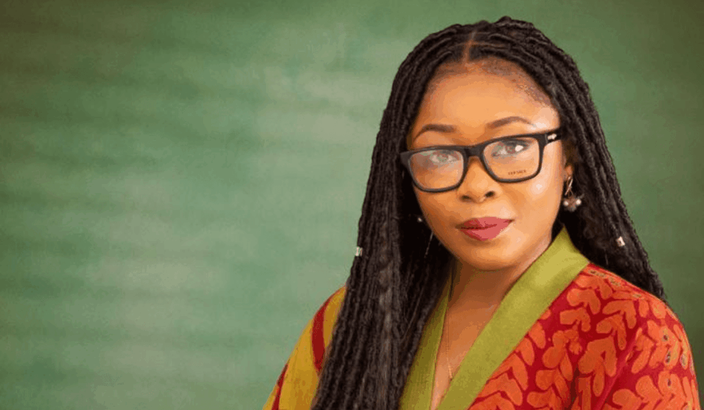 Elizabeth Igwe 1 Large SWmee4