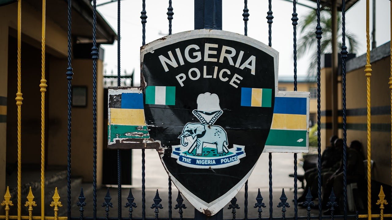 Police Force 1 CsFA8i