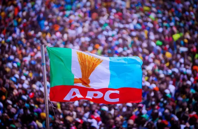 Apc.jpg Large UFFz1P