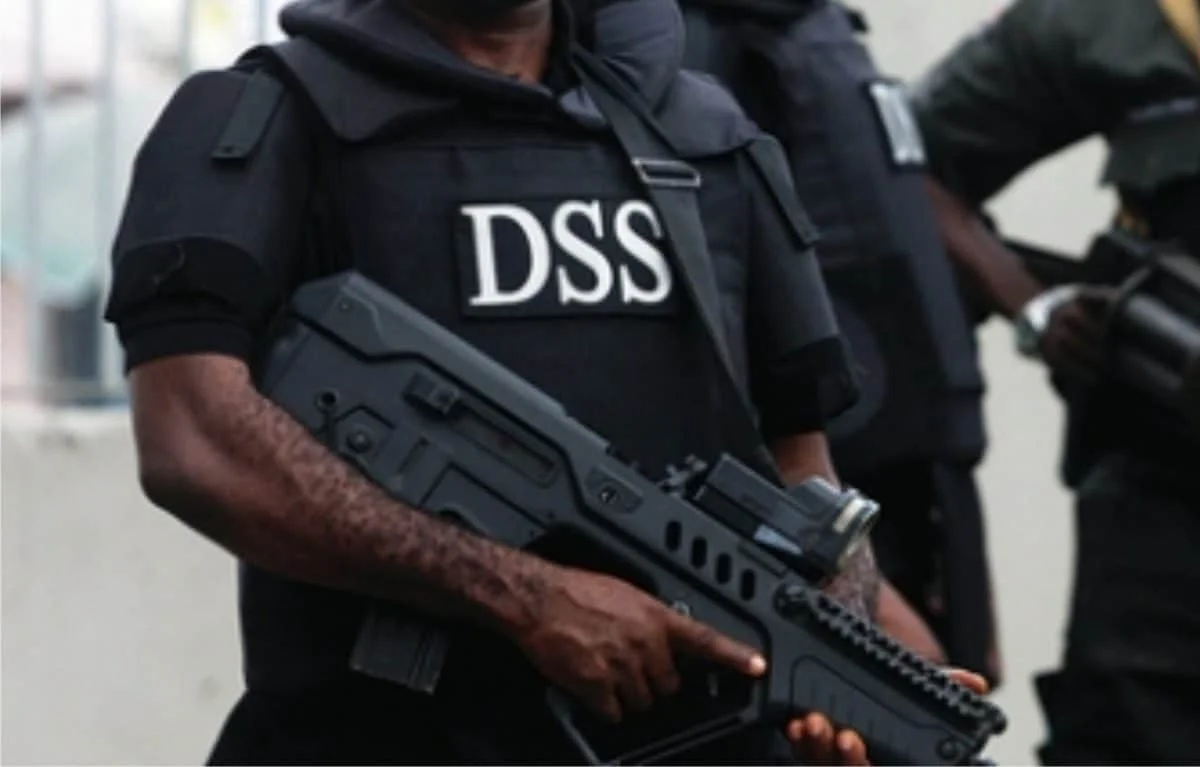 Dss1 0nYEZV