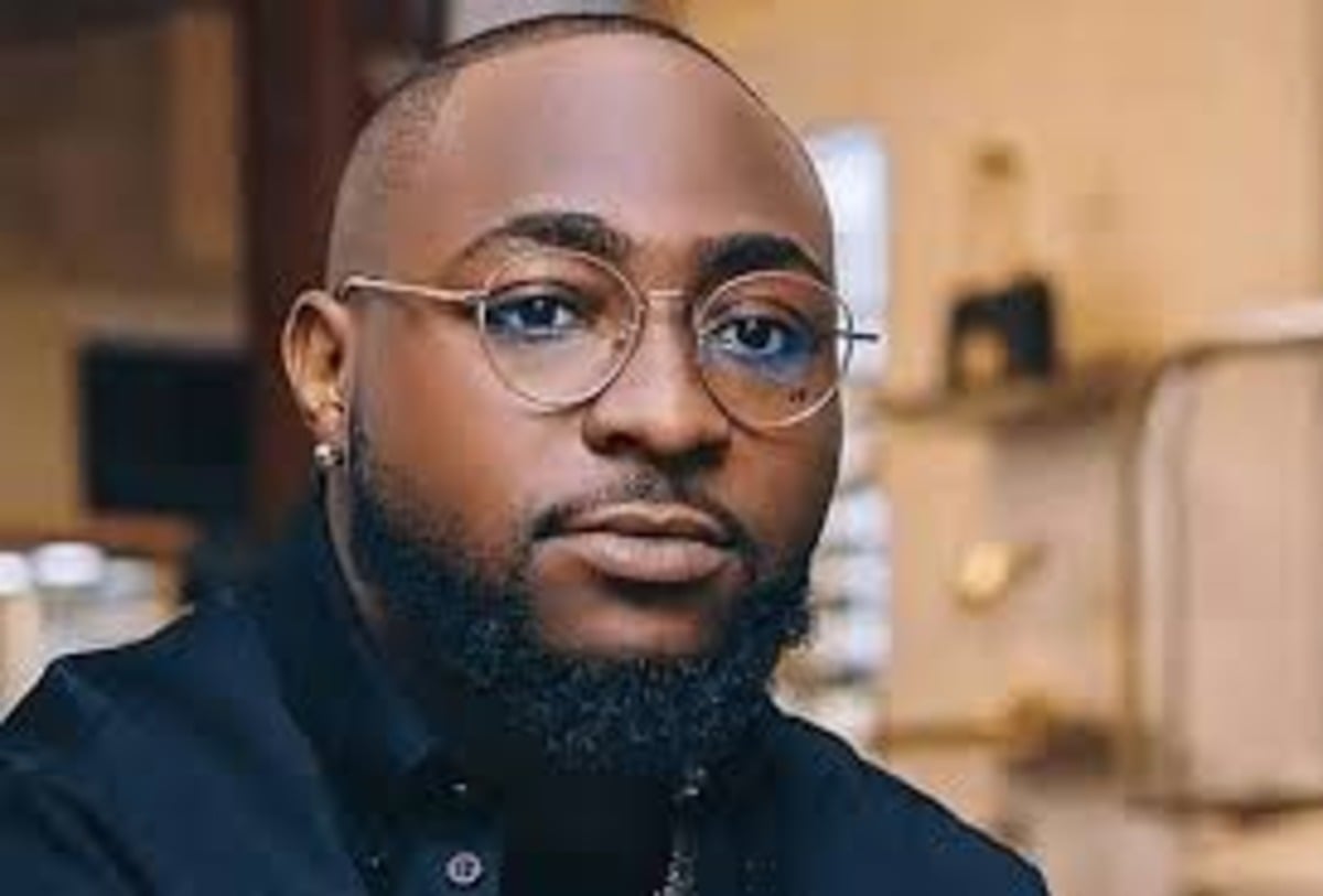 Davido 1 XV8xZY