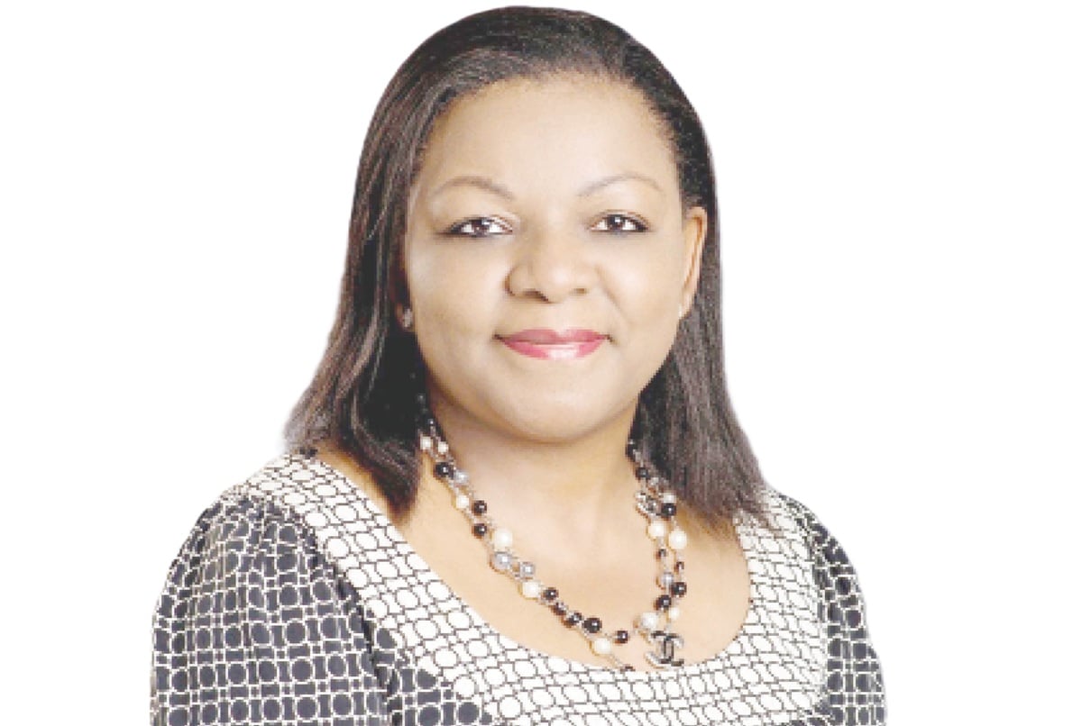 Bola Adesola XvbJ9q